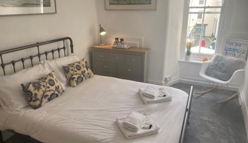 Double Room with Separate Private Bathroom
