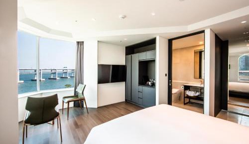 L.Double Room