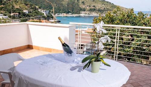 One-Bedroom Apartment with Terrace and Sea View