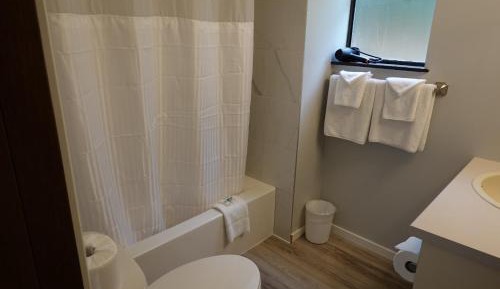 Deluxe Queen Room with Two Queen Beds