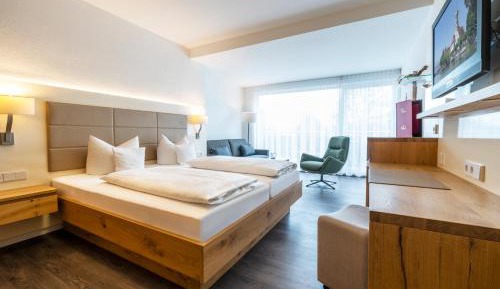 Double Room with Lake View