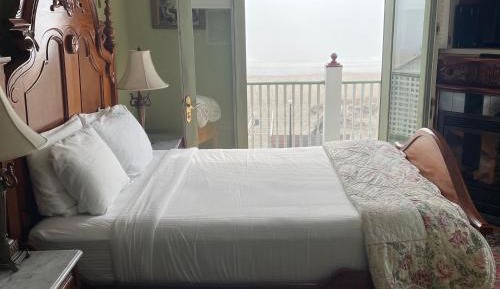 Queen Room with Sea View