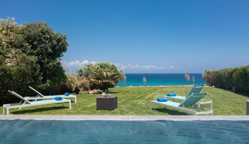 Villa - Beach Front