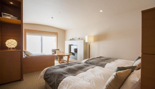 Twin Room with Balcony