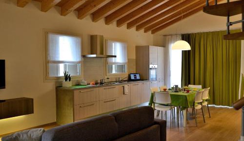 Three-Bedroom Apartment with Balcony