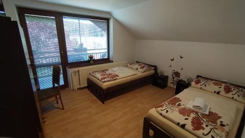 Apartment with Garden View