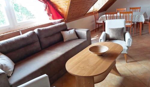 Apartment (6 Adults)