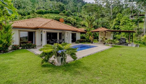 Three Bedroom holiday home 