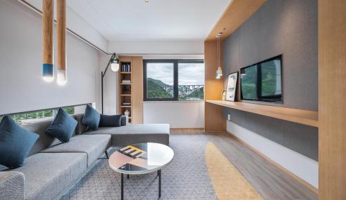 One-Bedroom Suite