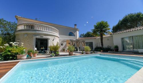 Double Room with Pool View