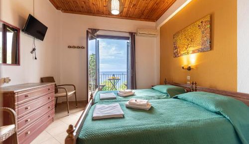 Standard Twin Room with Sea View