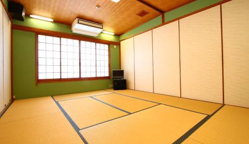 Japanese-Style Room