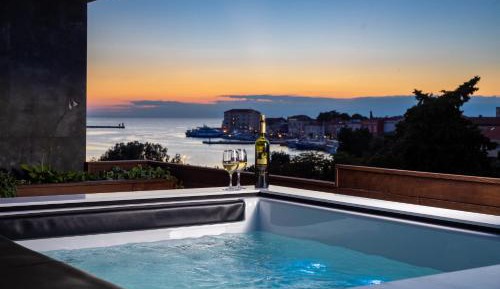 Suite with Hot Tub-Adults Only,No Pets