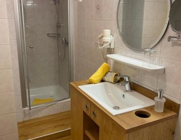 Large Double Room