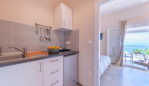 Studio Apartment with Sea View
