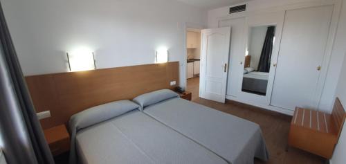 One-Bedroom Apartment (3 Adults + 1 Child)