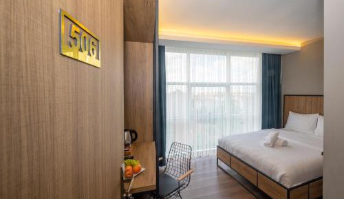 Deluxe Single Room