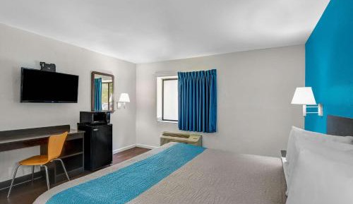 King Room - Non-Smoking