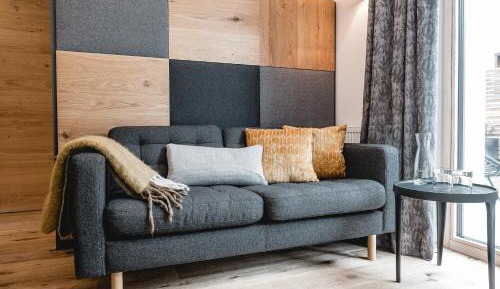 Apartment with Garden View