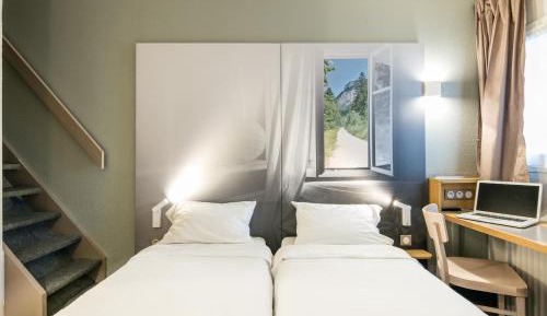 Classic Quadruple Room