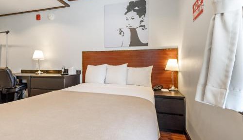 Classic Double Room