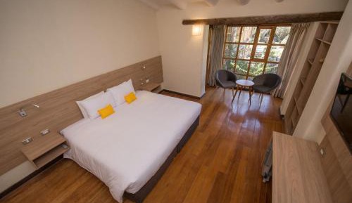Superior King Room