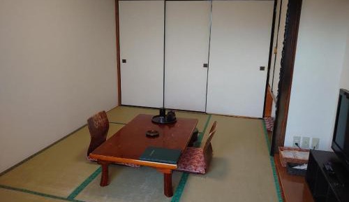 Japanese-Style Room with Shared Bathroom and Partial Ocean View(1-2Person) - Non-Smoking - Breakfast and Seafood Dinner Included