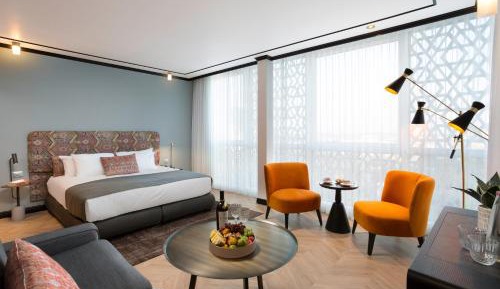 Executive Suite