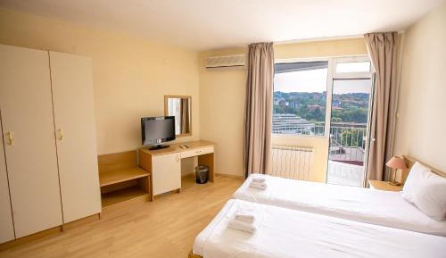 Quadruple Room with Balcony