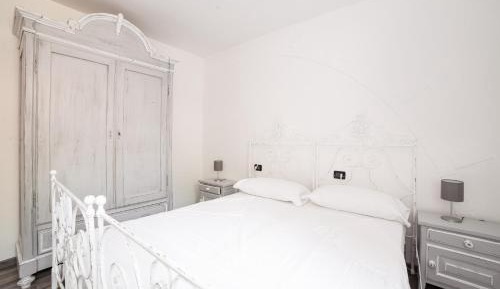 Double or Twin Room with Private Bathroom