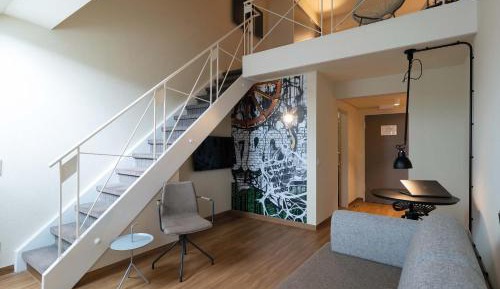 Apartment - Split Level