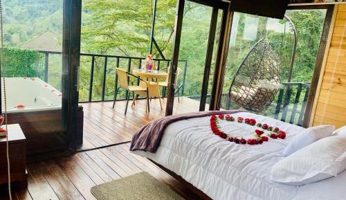 Deluxe Double Room with Bath