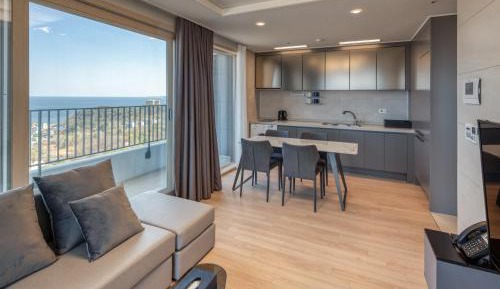 Premier Ocean Suite Room
