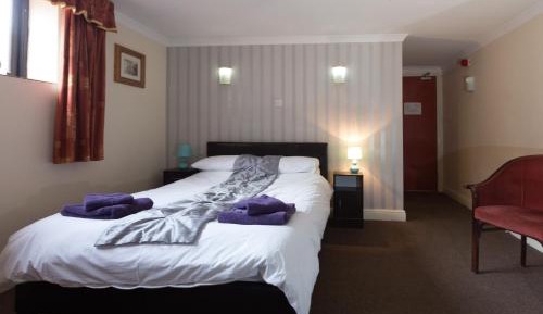 Double Room with Private Bathroom