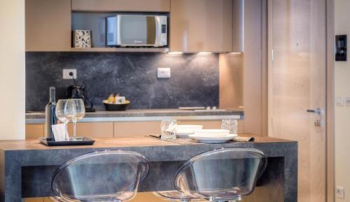 Loft Suite with Kitchen & Pool Access 