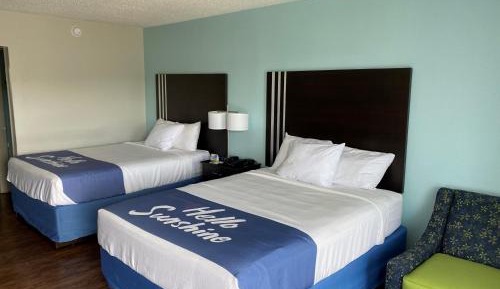 2 Queen Beds, Mobility Accessible Room, Roll-in Shower, Non-Smoking