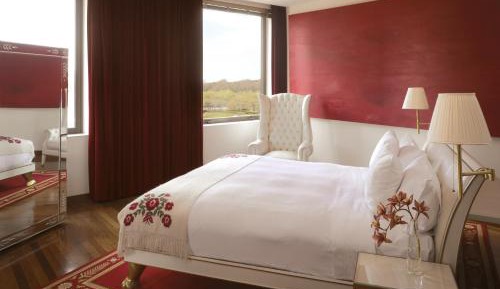 One-Bedroom Suite with Garden View