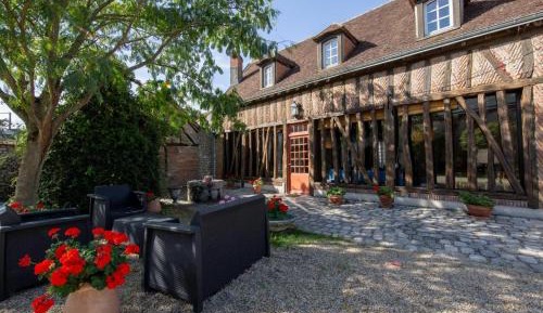 Holiday Home (6 Adults)
