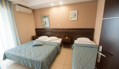 Triple Room with Sea View