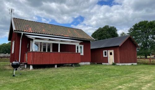 Cottage (4 Adults + 2 Children)
