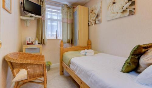 Single Room with Bathroom