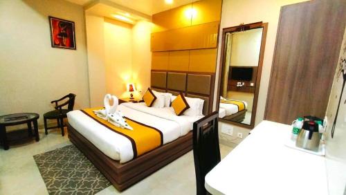 Deluxe Double Room (Free early check in at 8am)