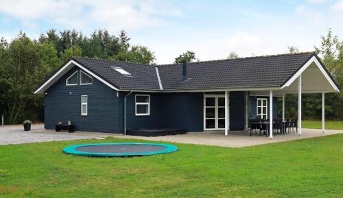Six-Bedroom Holiday Home