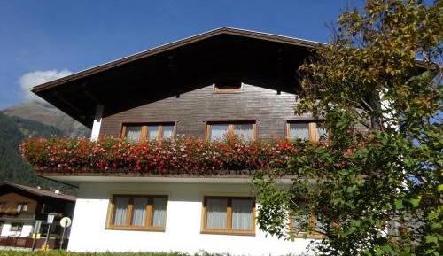 Three-Bedroom Apartment (6 Adults) Parterre