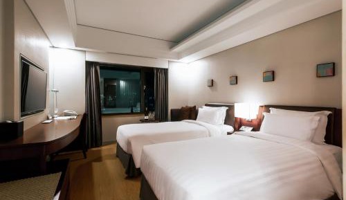 Standard Twin Room with Bath