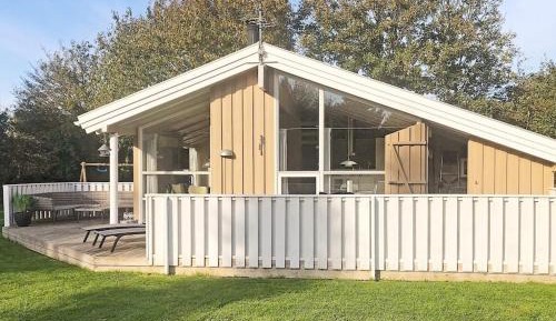 Four-Bedroom Holiday Home
