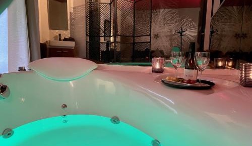 Double Room with Spa Bath