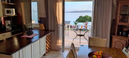 Deluxe Double Room with Balcony and Sea View