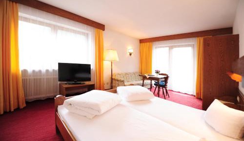 Double Room with Mountain View