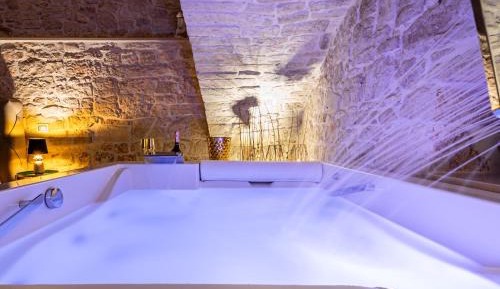 Double Room with Spa Bath